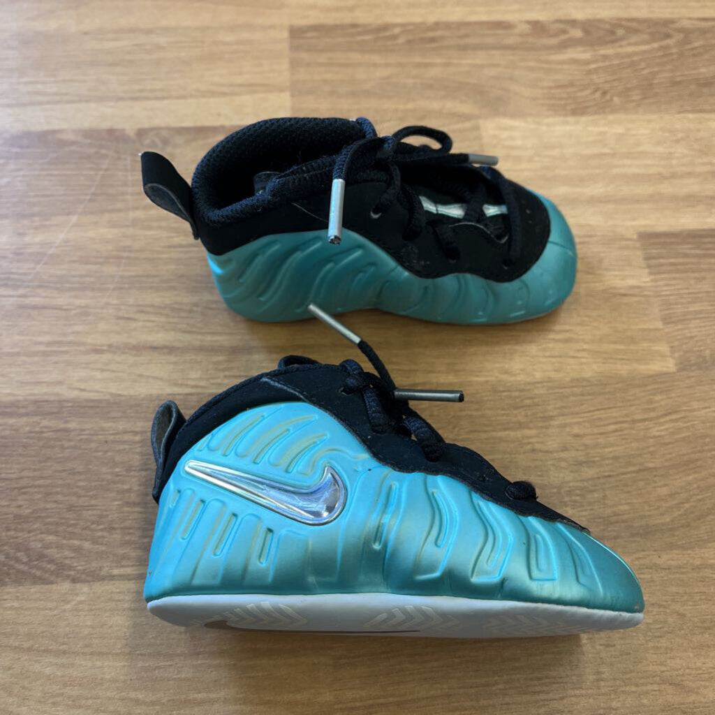 Nike Teal HIgh Top Early Walker Sneakers - 4