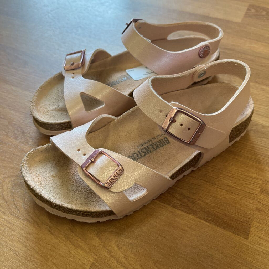 Birkenstock Pink Sandals - 13