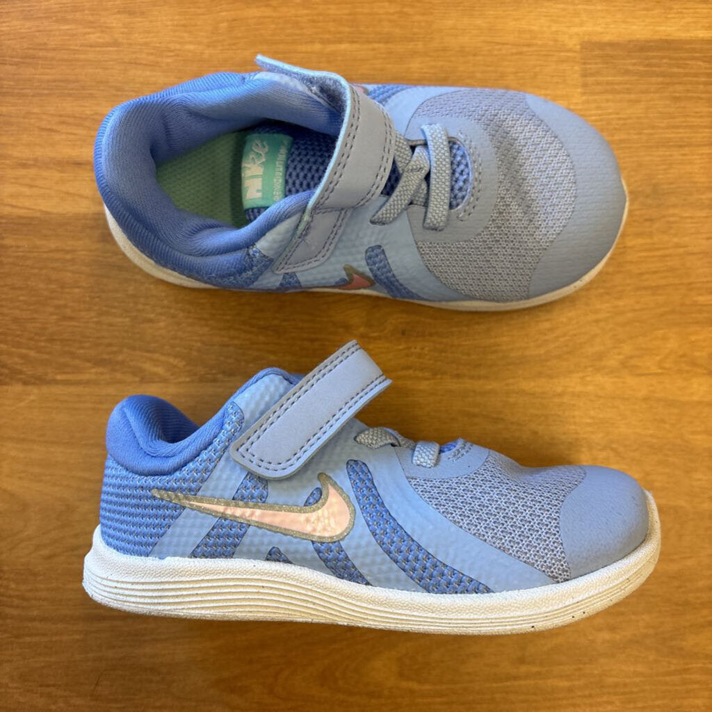 Nike Revolution Sneaker Blue -8