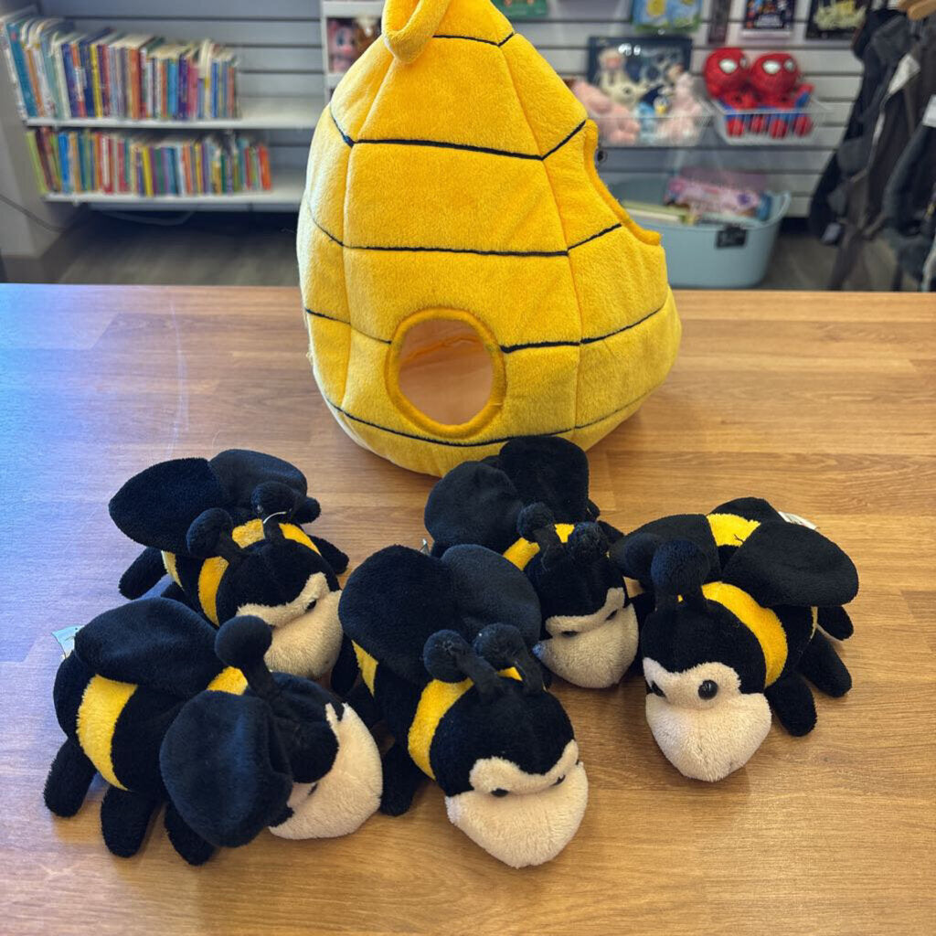 Bee Hive w/ Plush Bees