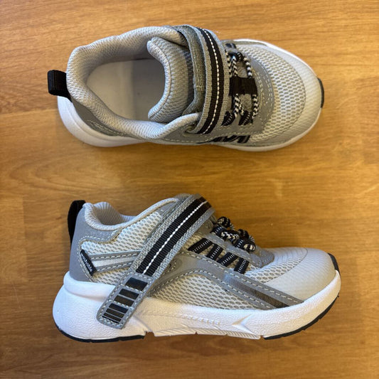 Stride Rite Grey Sneakers - 7 Extra Wide