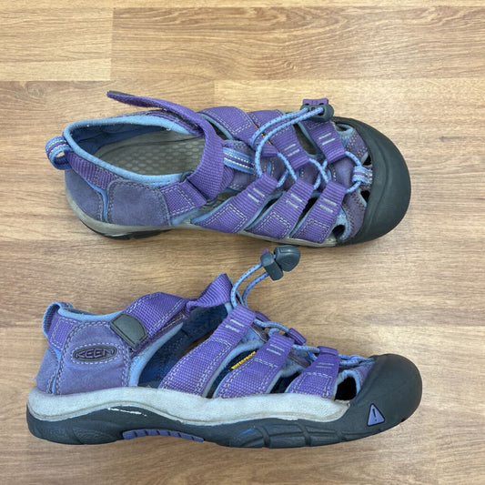 Keen Purple Sandal (size 2 or 3 tag worn off)