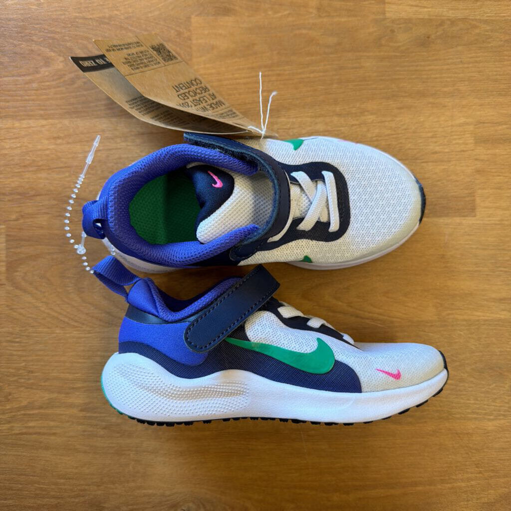 NEW Nike White Sneakers - 8
