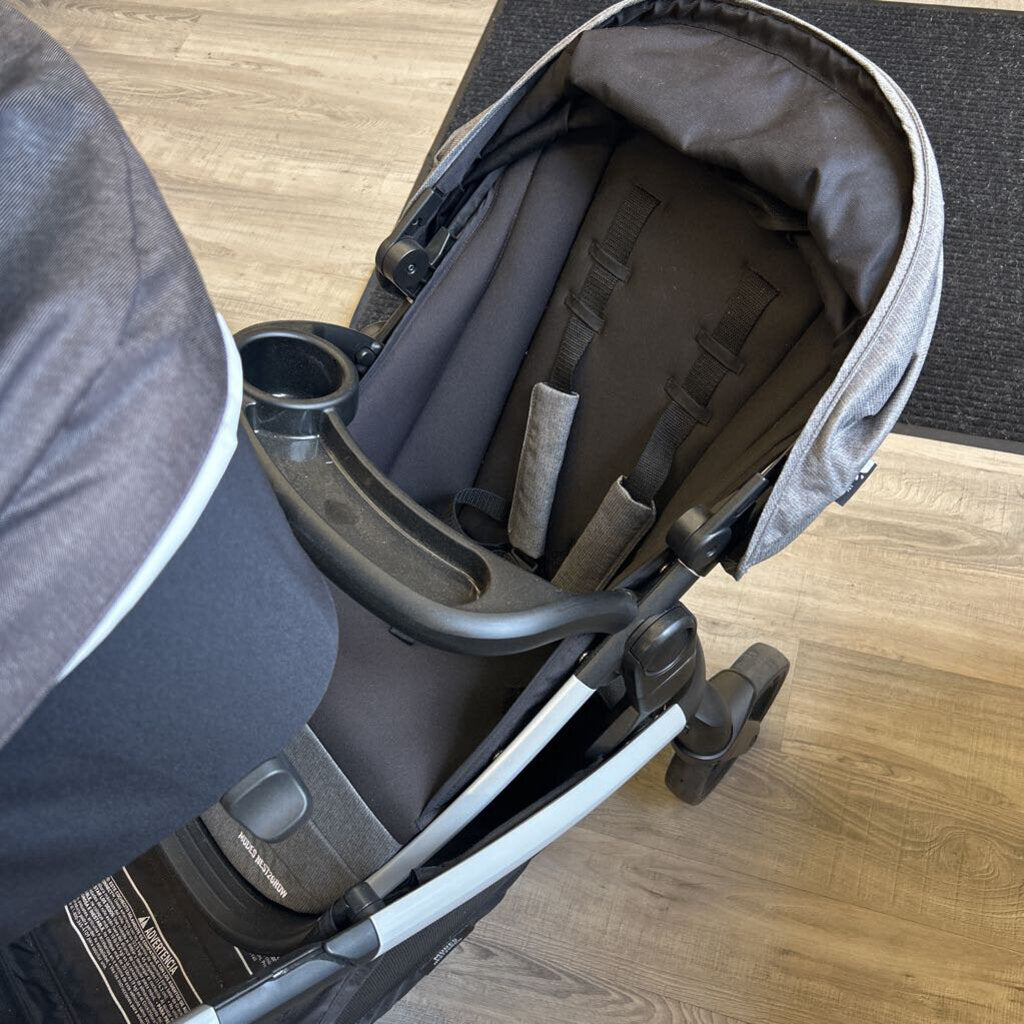 Graco Modes Nest2Grow Travel System