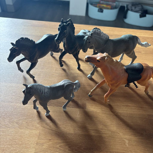 Set of 5 Horse Figures