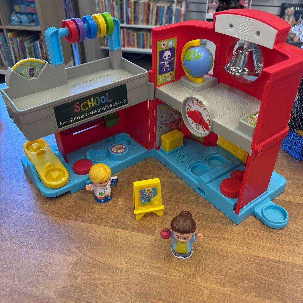 Fisher Price Little People School House w/ Figures