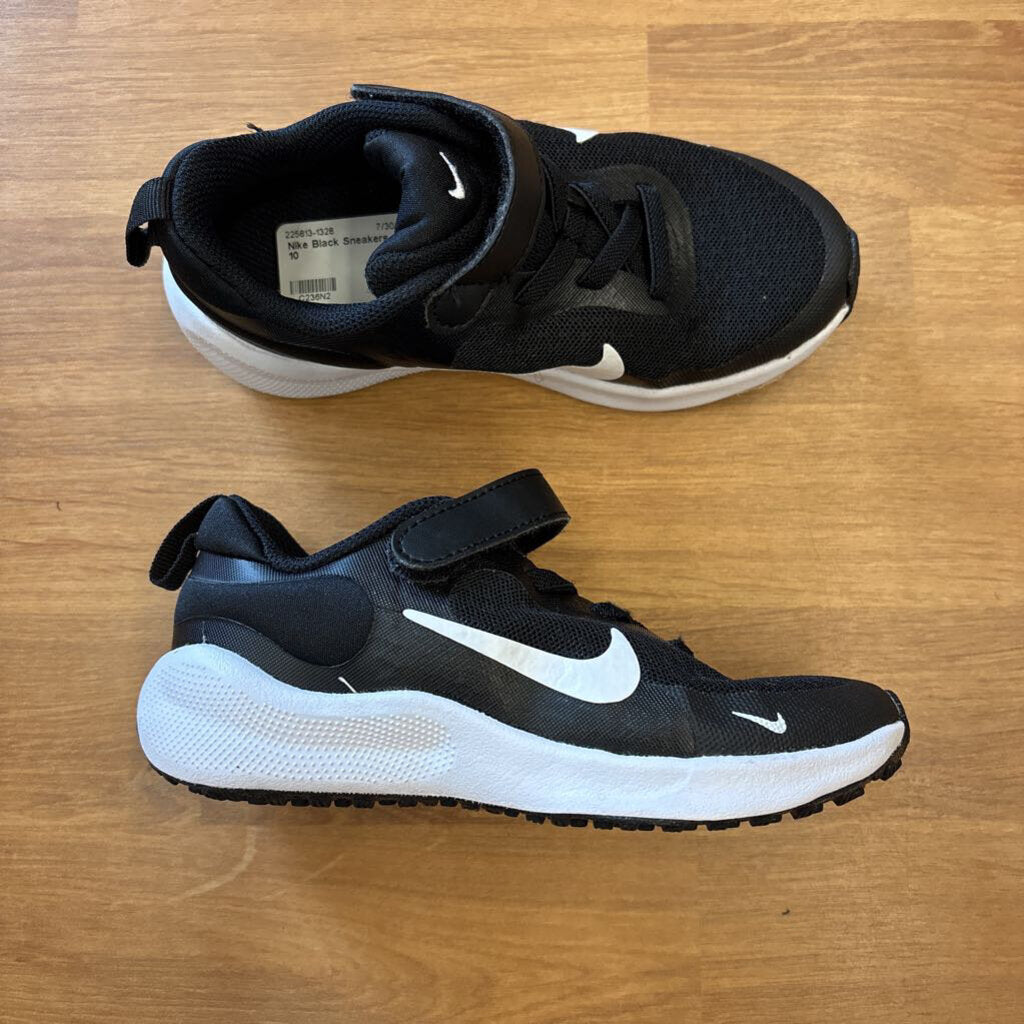 Nike Black Sneakers - 10