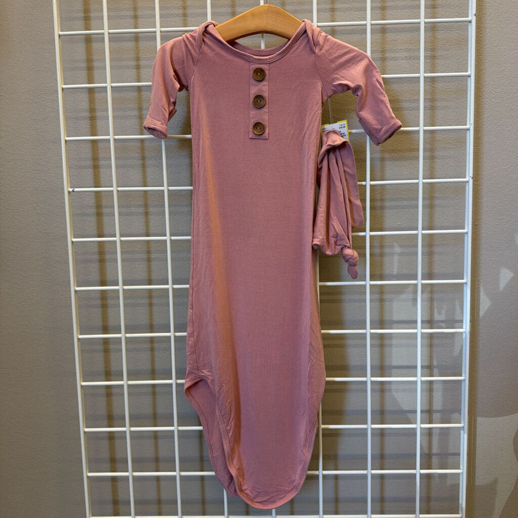 Caden Lane Bamboo Sleeping Gown w/ Headband - 0/3m