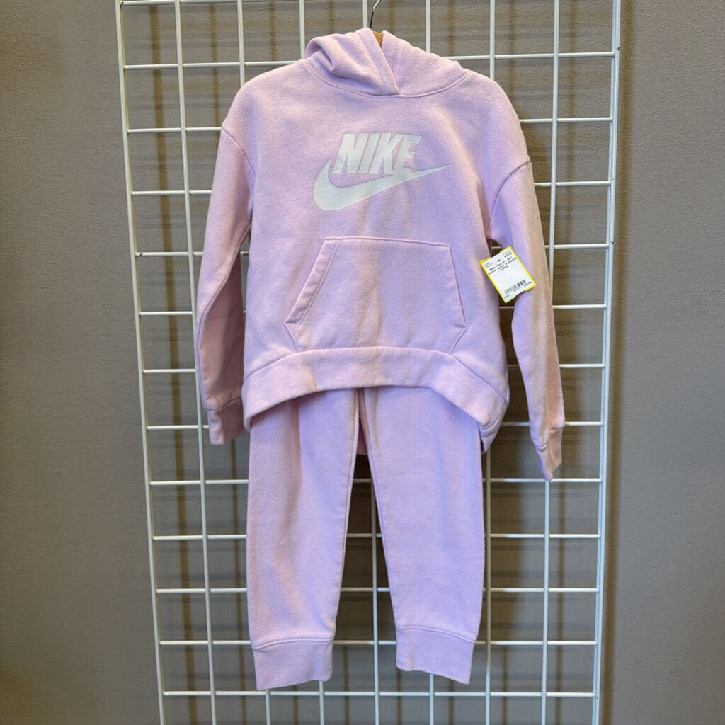 Nike Two Pc Set (some wear in pants) - 6