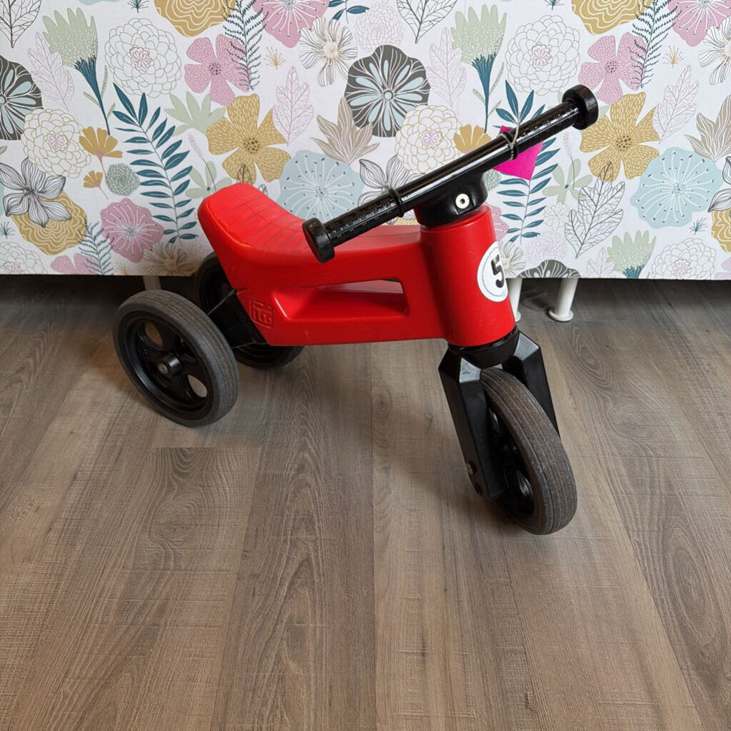 Funny Wheels Rider Red Bike