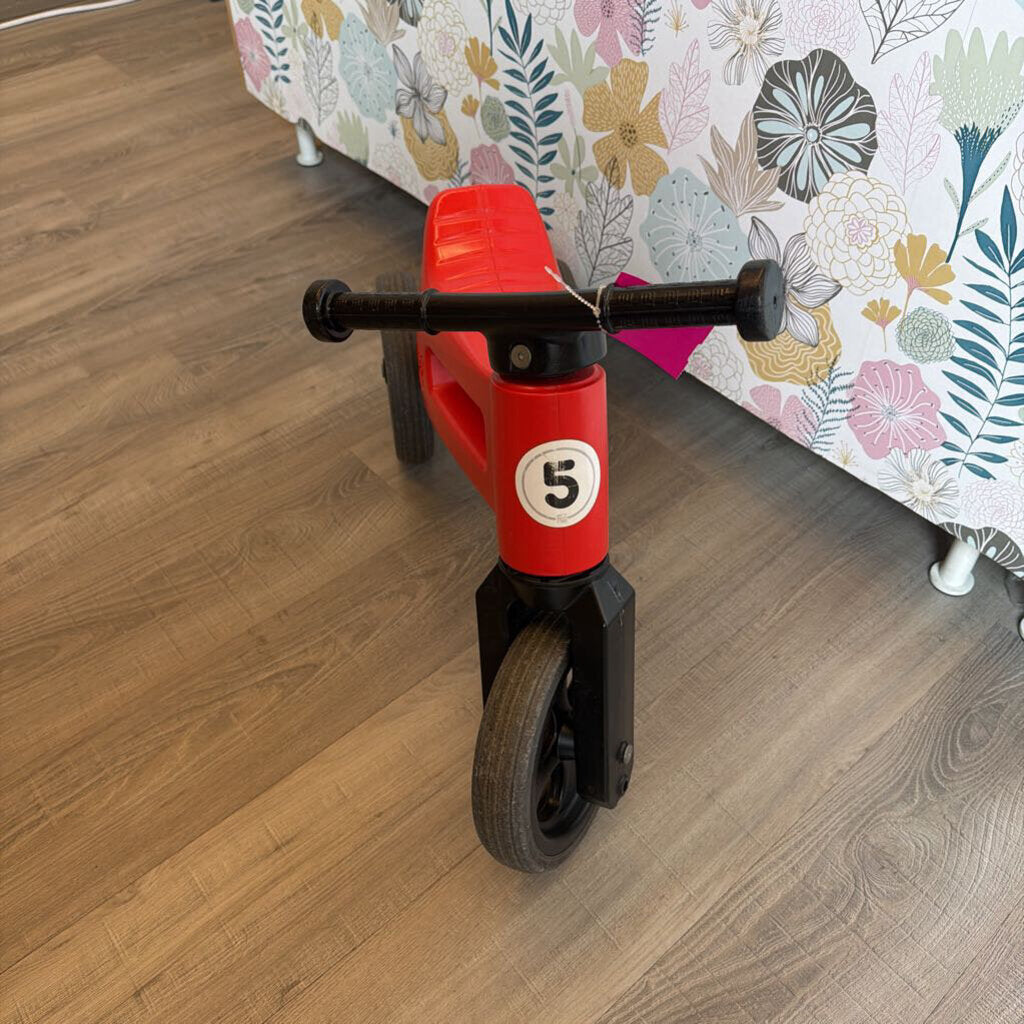Funny Wheels Rider Red Bike