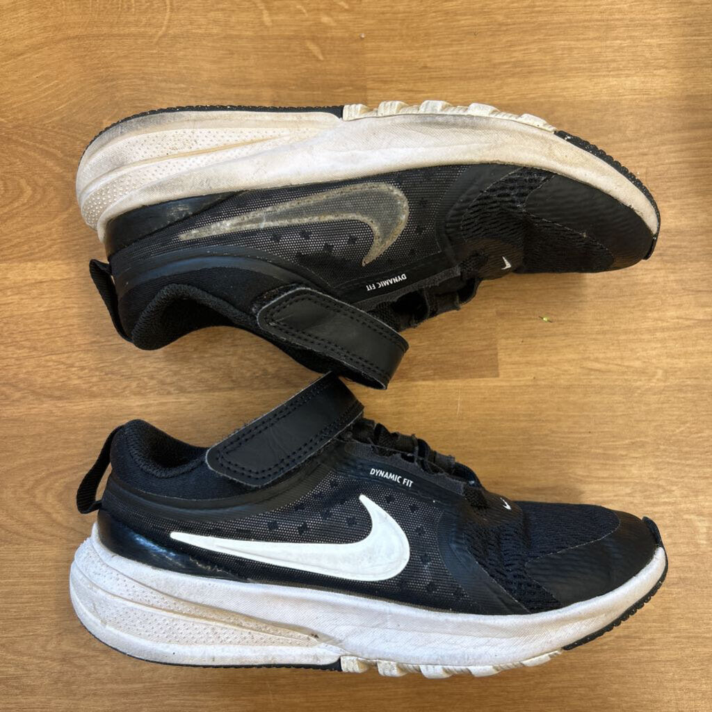 Nike Black Sneakers (play condition) - 13