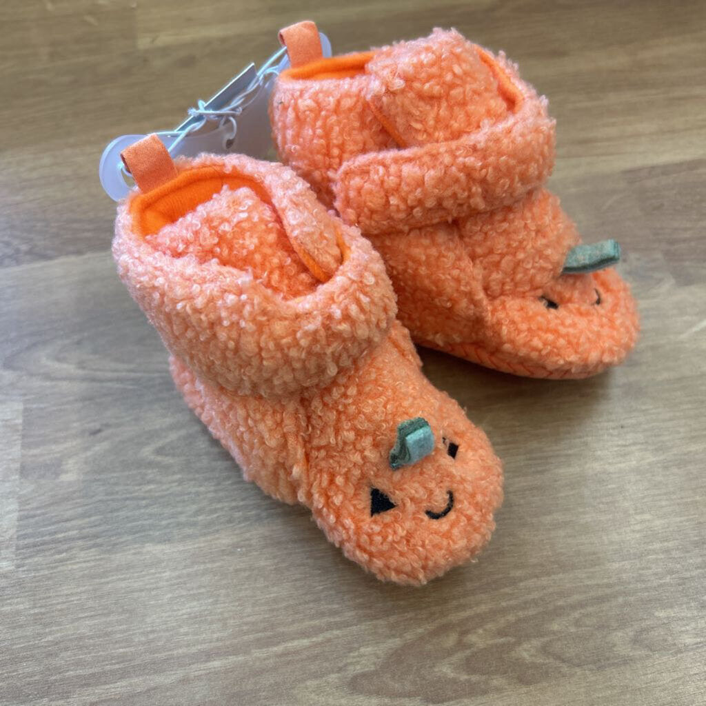 NWT Cat & Jack Pumpkin Booties - 3/6m
