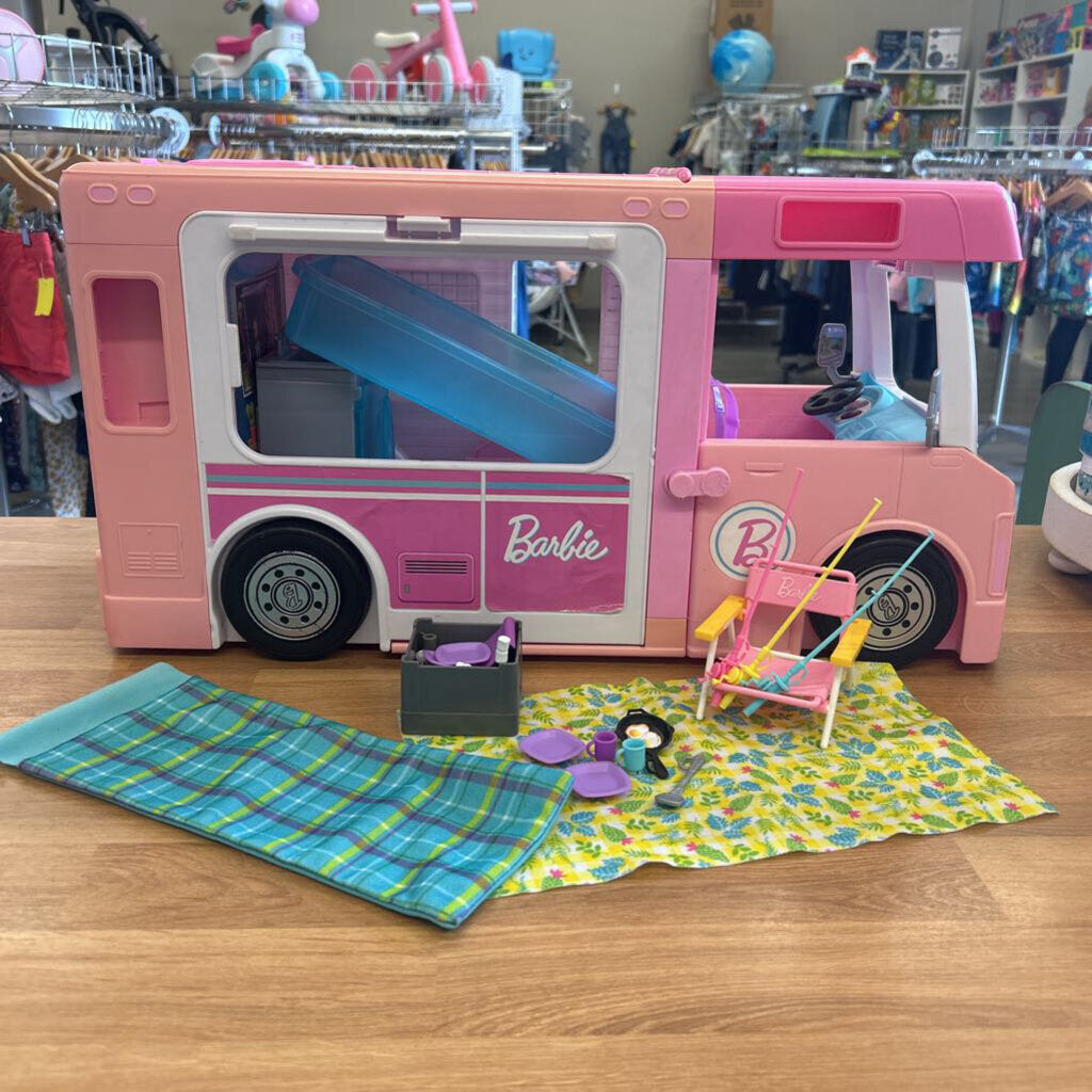Barbie RV w/ Accessories (wear)