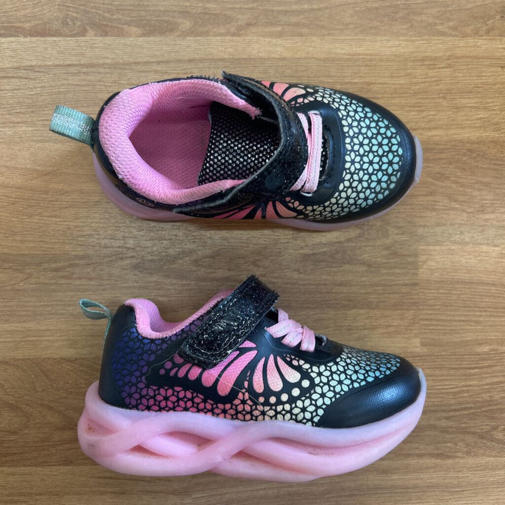 Light Up Black Butterfly Sneakers - 7