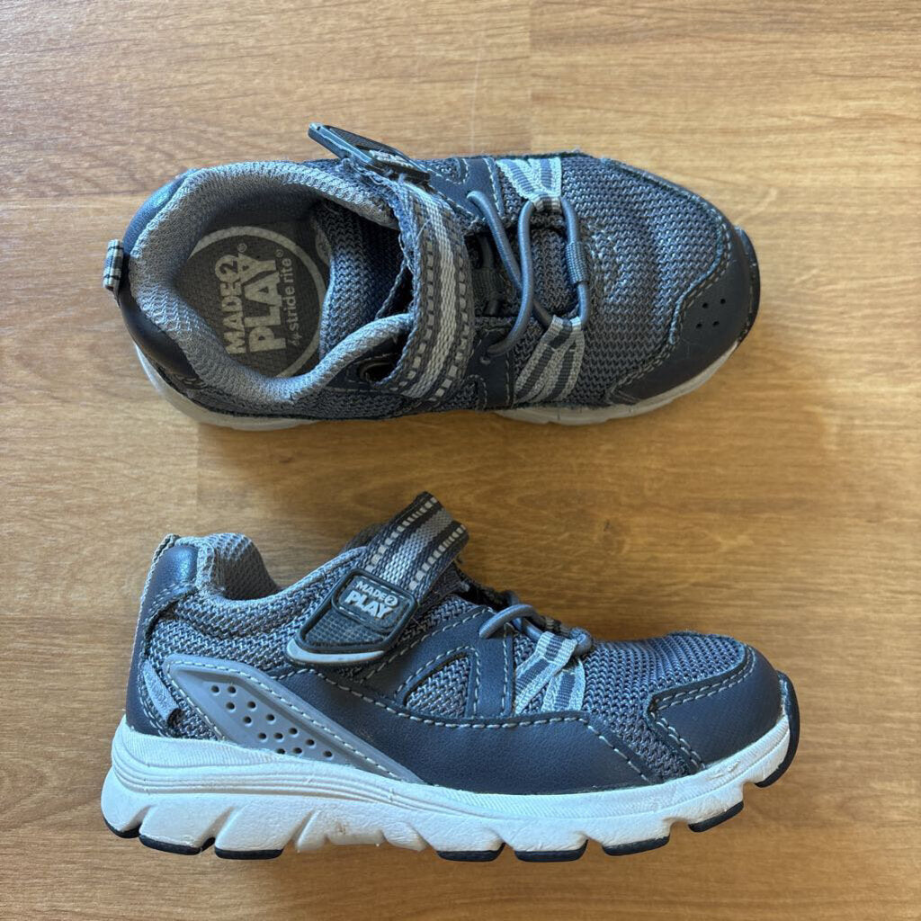 Stride Rite Grey Sneakers - 7.5W