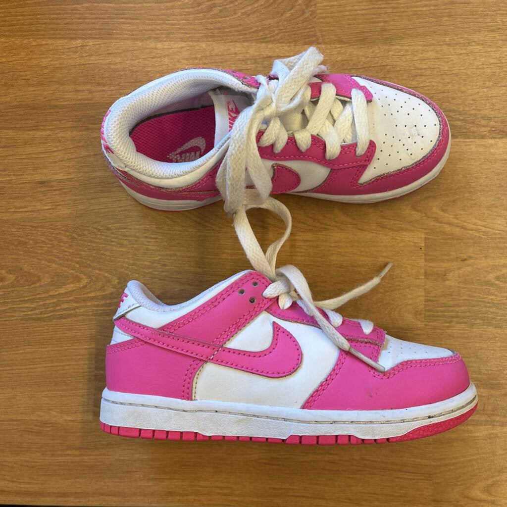 Nike White/Pink Sneakers - 12