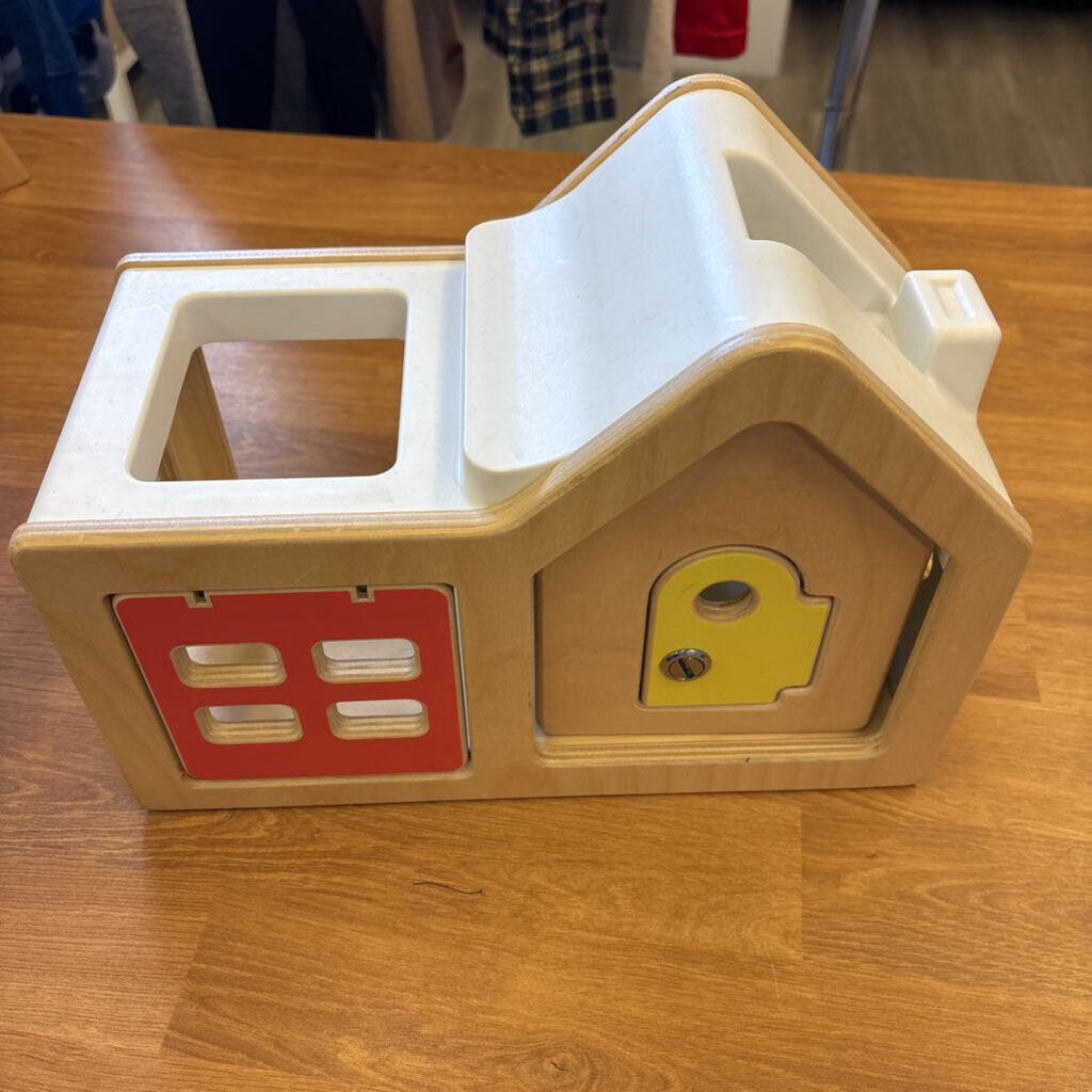 Lovevery Modular House (missing stairs & keys)