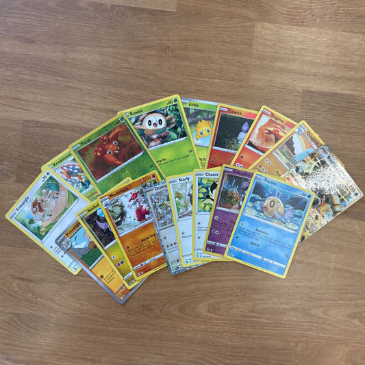 17 Pokemon Cards
