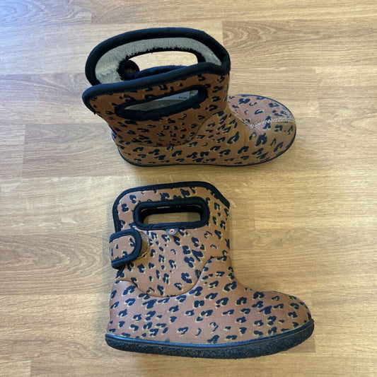 Bogs Leopard Print Rain Boots (wear in heels) - 9