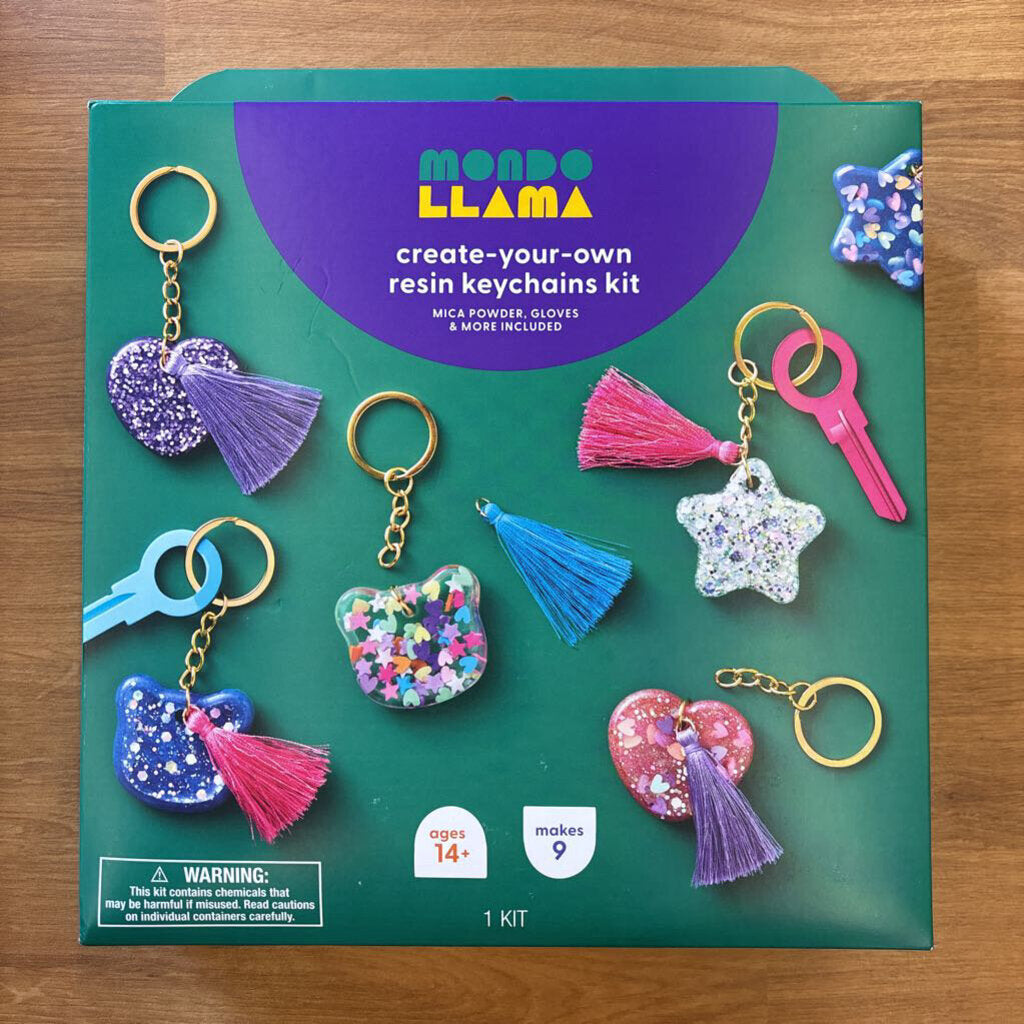 NEW Mondo Llama Create Your Own Resin Keychains Kit