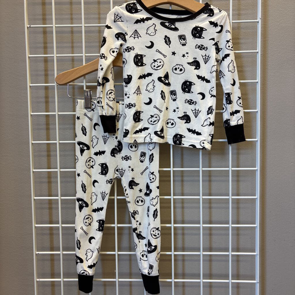 Old Navy Halloween Pjs - 2T