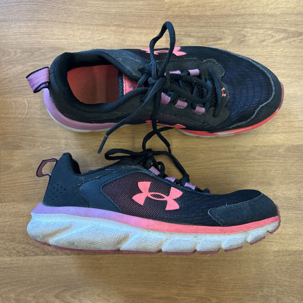 Under Armour Black Sneakers - 4