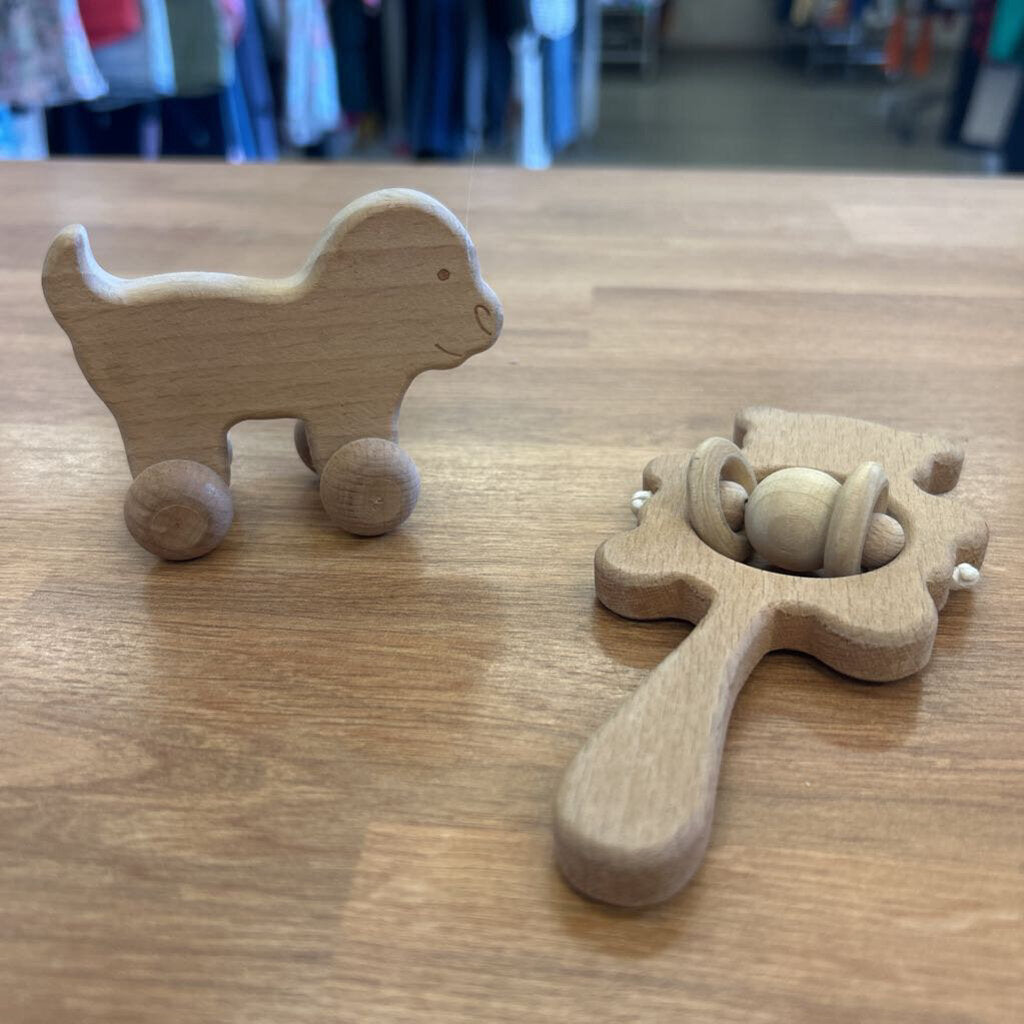 Set of 2 Wood Infant Toys