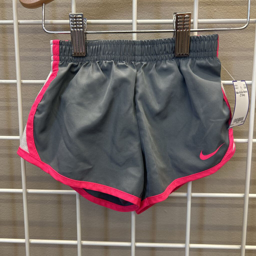 Nike Active Shorts - 2T