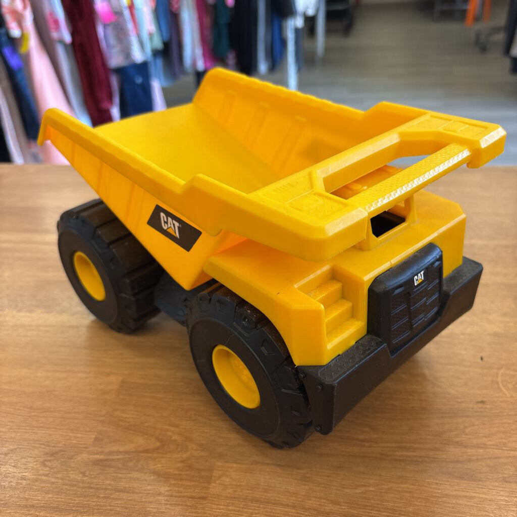 CAT Dump Truck