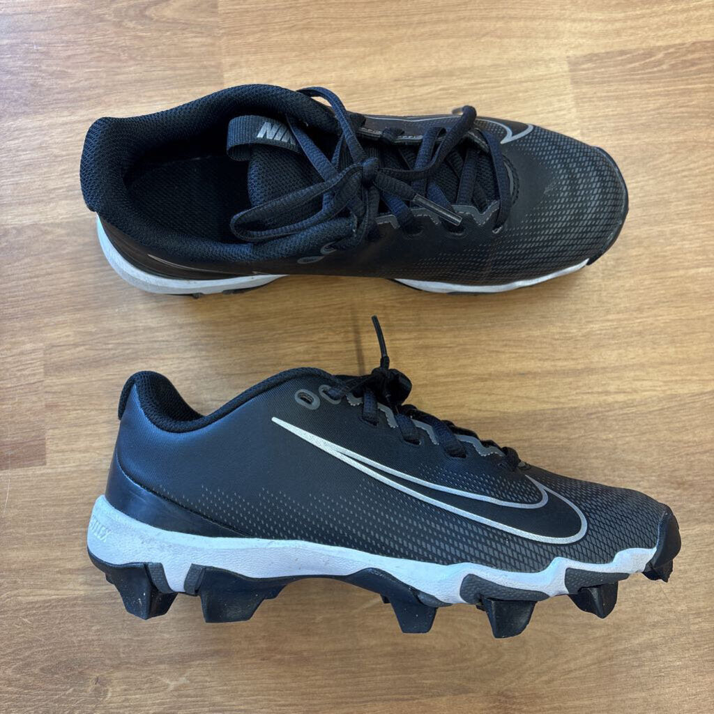 Nike Black Cleats - 3