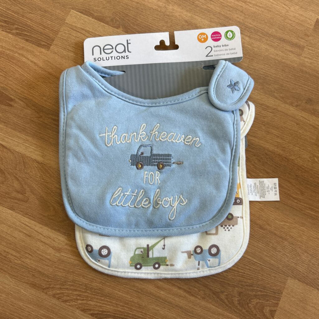 NEW Neat Solutions Bibs (2)