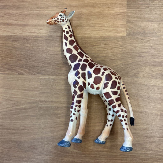 Giraffe Figure