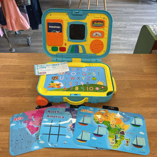 Little Tikes Learn & Play Learning Activity Suitcase (wear)
