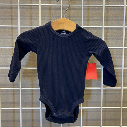 H&M Ribbed LS Onesie - 6m