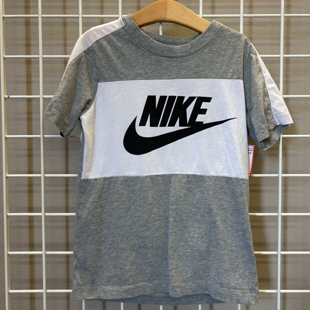Nike SS Tee - 8/9