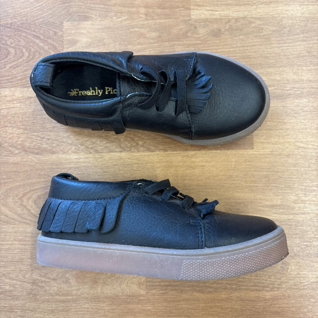 Freshly Picked Black Sneakers - 9