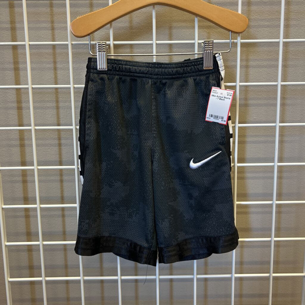 Nike Active Shorts - 7