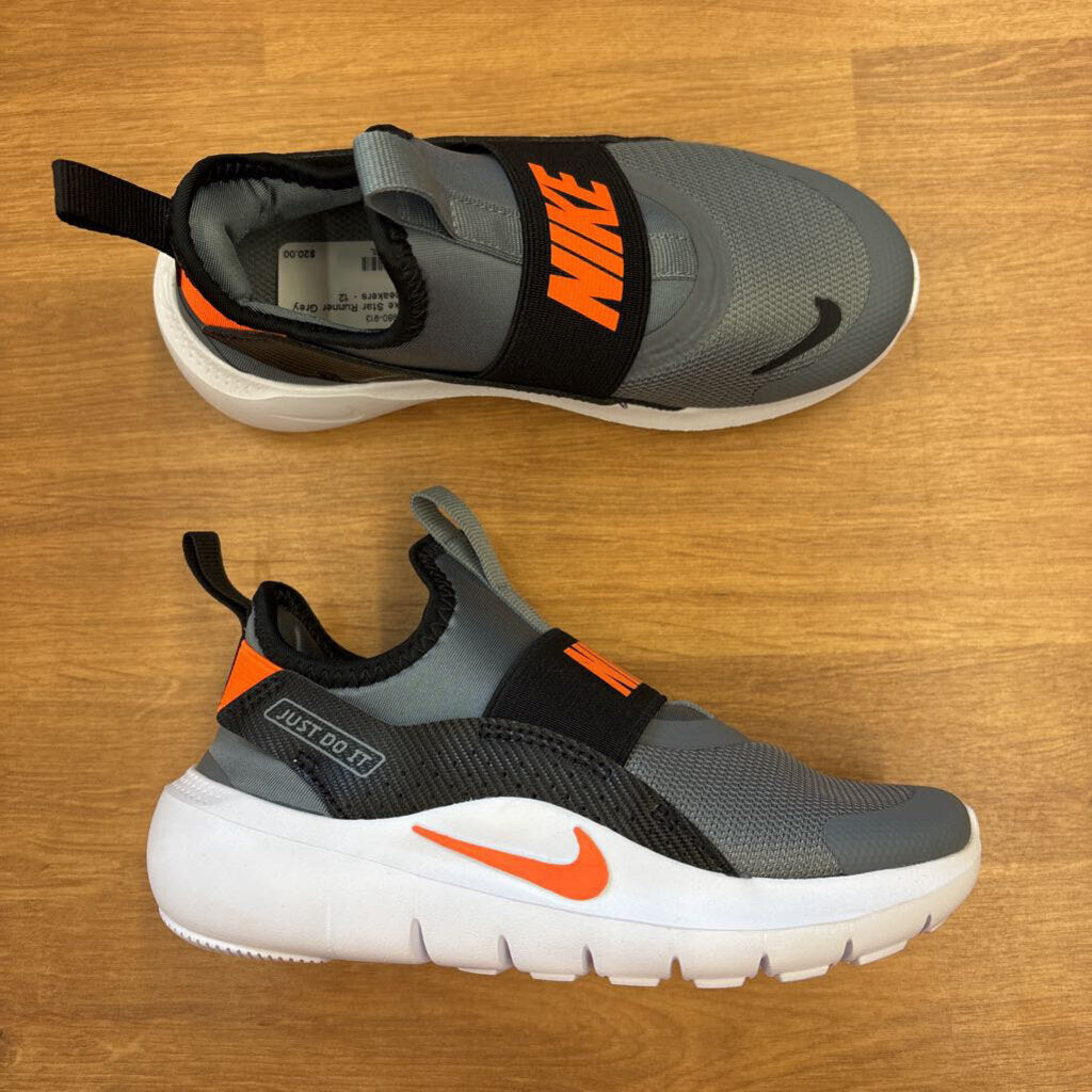 Nike Star Runner Grey Sneakers - 12