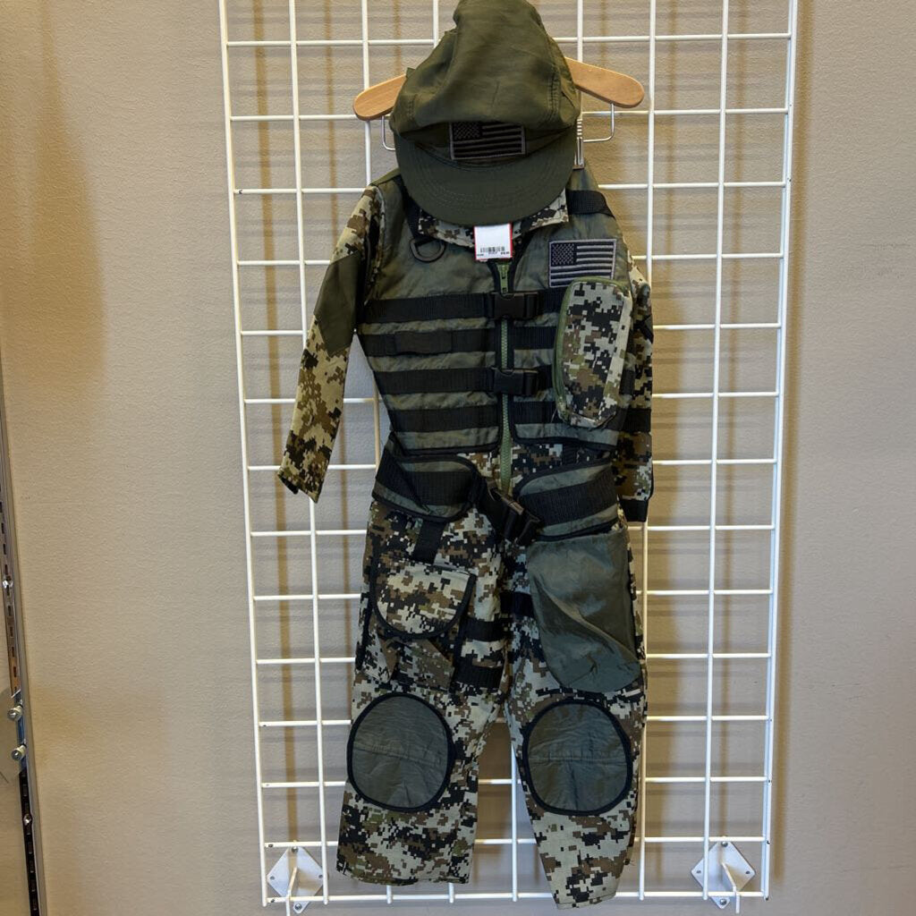 Army Costume - 3/4