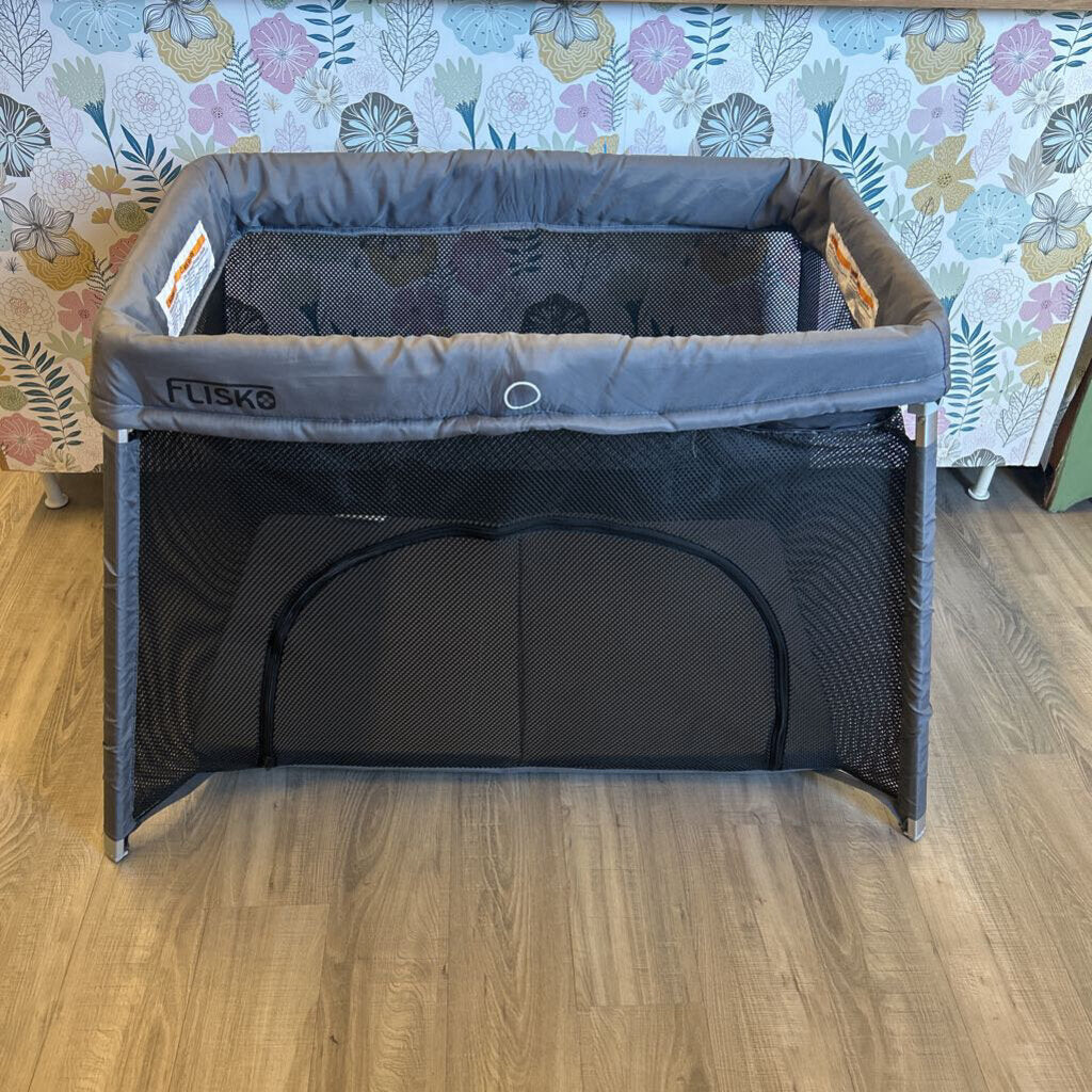 Flisko Portable Travel Crib