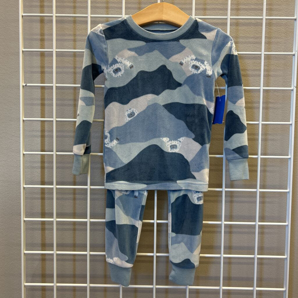 Carter's Yeti Soft Pjs - 2T