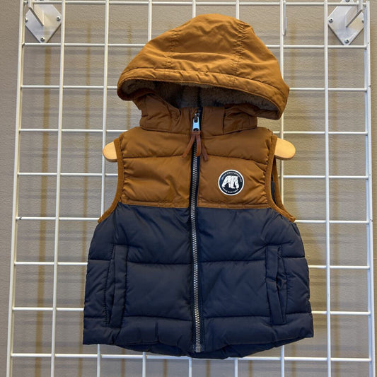 H&M Puffer Vest - 3/4