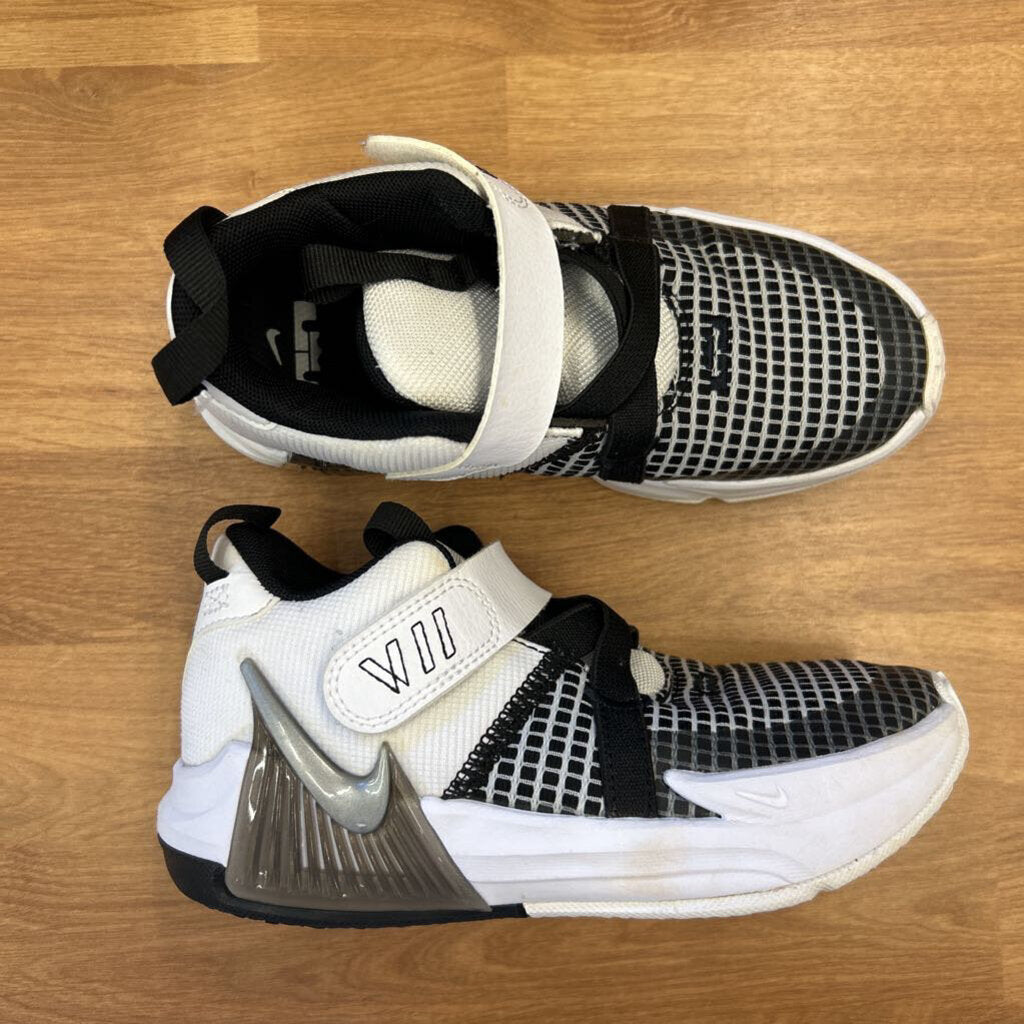 Nike White/Black High Top Sneakers - 13