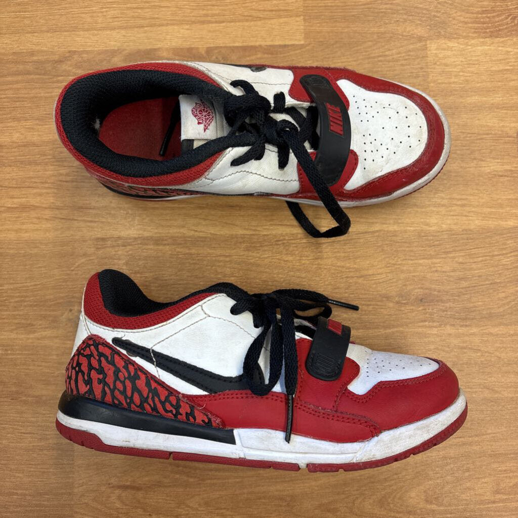 Nike Red Air Jordan Sneakers (wear) - 13