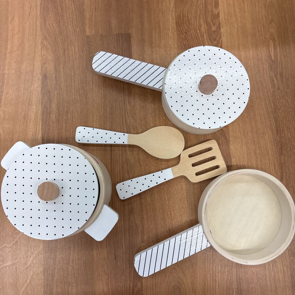 Fisher Price Wooden Pots and Pans Set