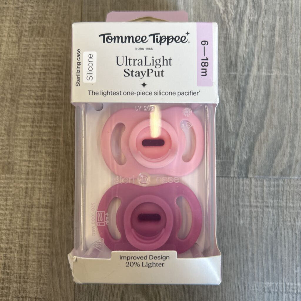 NWT Tommee Tippee Pacifiers