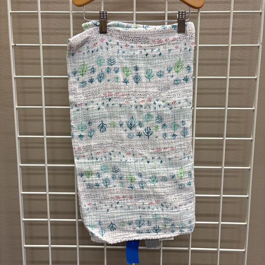 Aden + Anais Leaf Muslin Swaddle Blanket