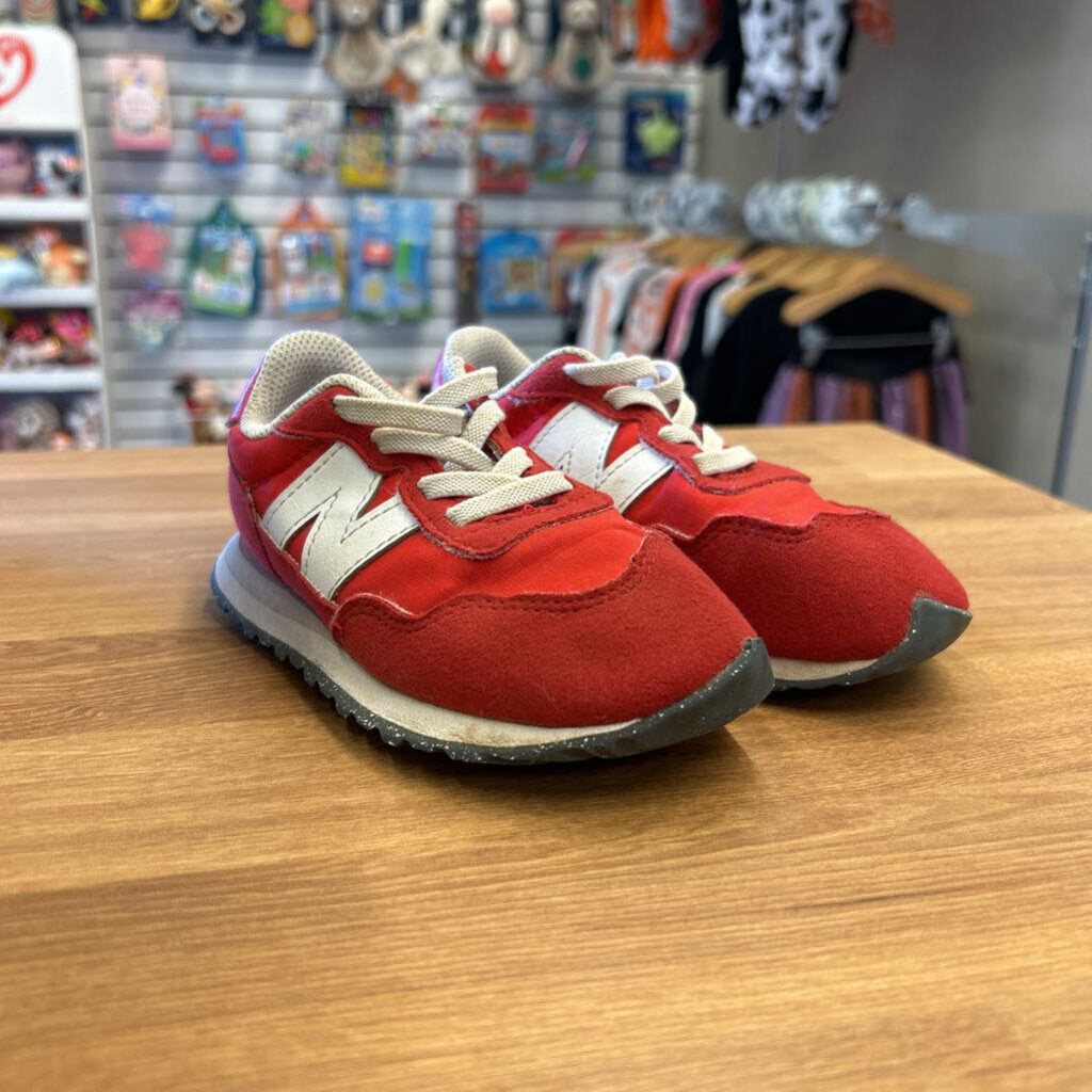 New Balance Red Sneakers - 10